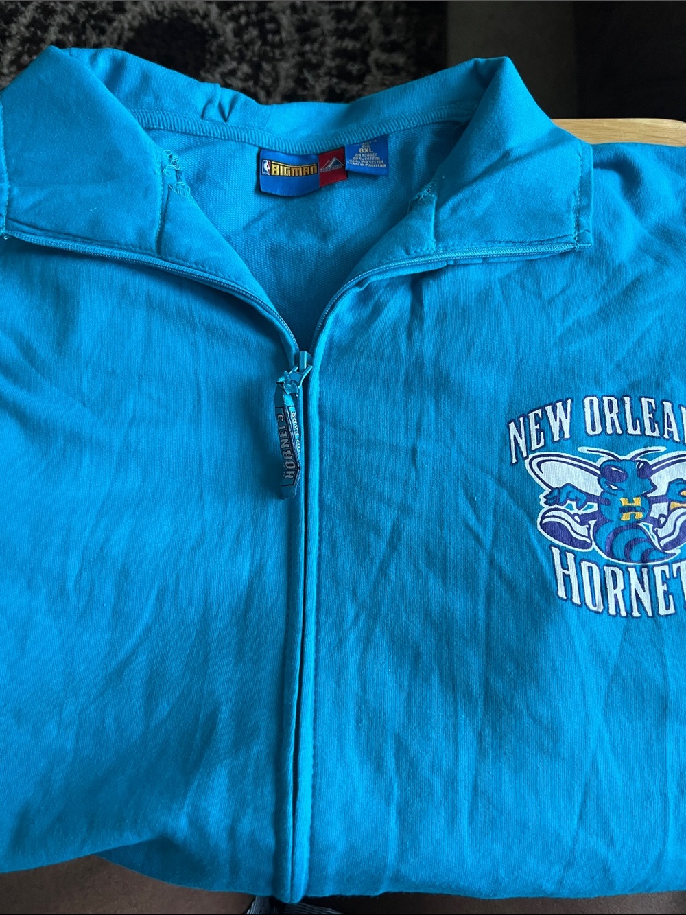 Majestic New Orleans Hornets Jacket with New Orleans Hornets Logo Sz 8XL
